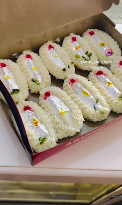 Cream Rolls